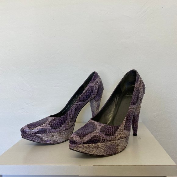 Stuart Weitzman, High heel - Picture 2 of 3